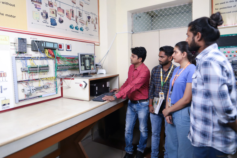 Smart CAD/CAM Design Lab at Arya College Jaipur